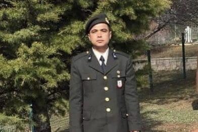 Tekirdağ'da şehitlik mertebesine eren, Mersinli hemşehrimiz Asteğmen Selim Şişman'a Rabbim'den Ramet; kederli ailesine sabr-ı cemil ve baş sağlığı dilerim.
Milletimizin başı sağ olsun. 🇹🇷