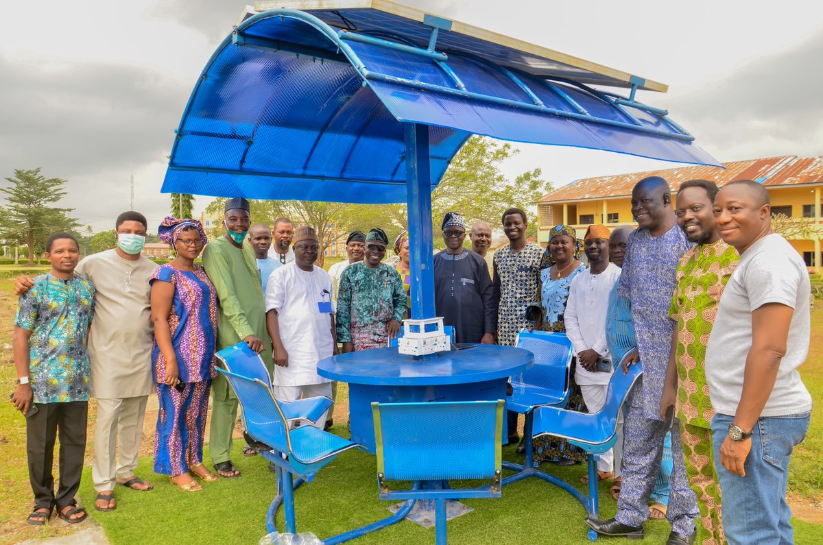 TobiOyinlola's tweet photo. Today, I introduce to you the world’s first solar-powered workstation equipped with #IoT technology with the objective of facilitating students' community and engagement without having to worry about power and the internet. It has been installed at my alma🙂 @tasuednigeria https://t.co/qlYehu99bW
