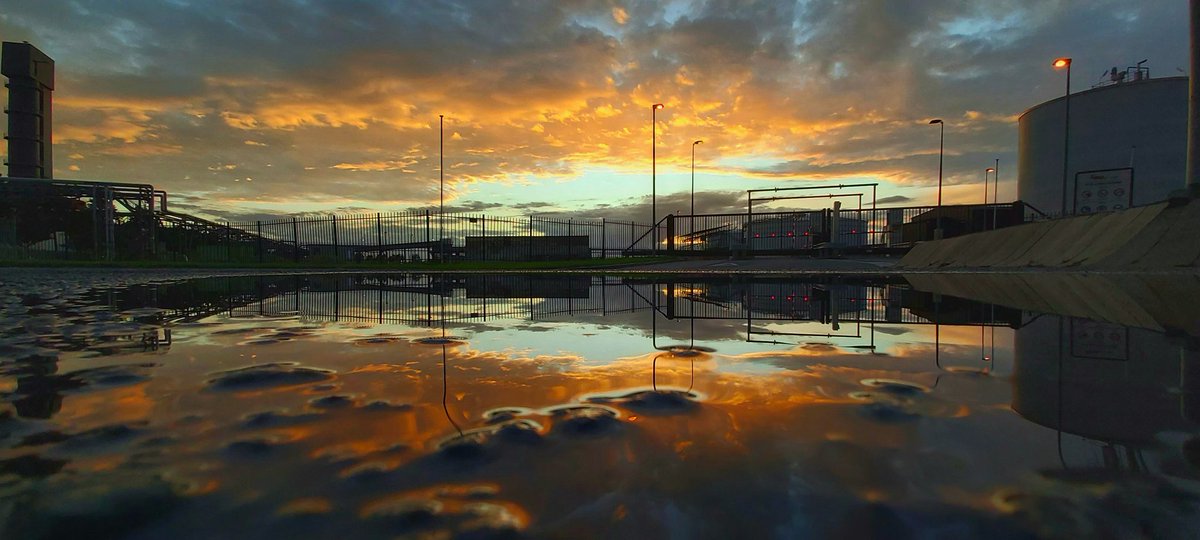 #Groningen #Suikerfabriek #Zonsondergang #5Sep2020
@Helgavanleur <a href="/WNLVandaag/">WNL Vandaag</a> <a href="/BuienRadarNL/">Buienradar</a> @Dvhn_nl @Rtvnoord
