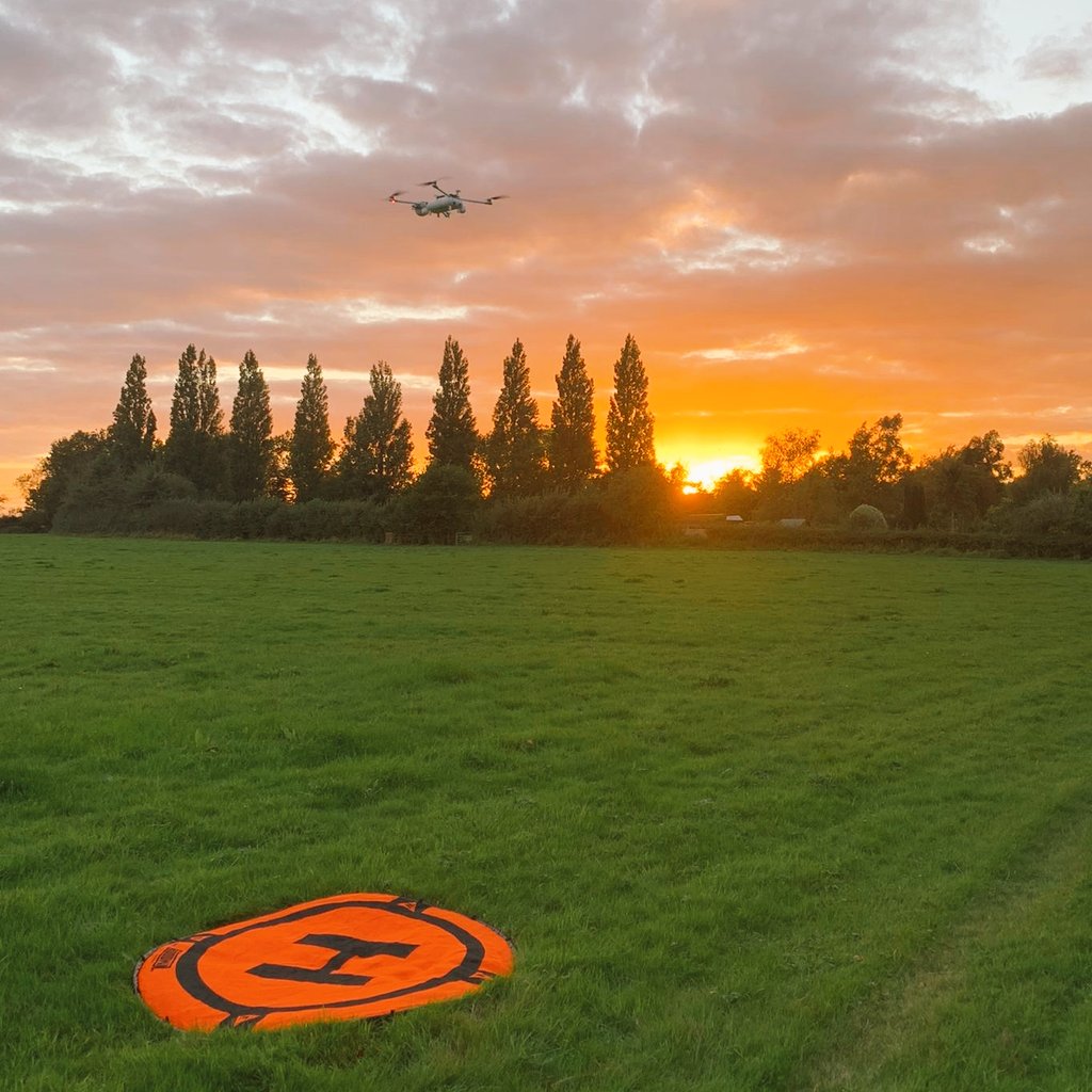 ASPoliceDrones's tweet photo. All set for another busy "late late" shift supporting policing operations across the force. We've already deployed to locate an injured man in Alverston who ran from the scene of an RTC... #DronesInPolicing #ThinBlueLine #BeutifulSunset https://t.co/iEzkKC8Zuw