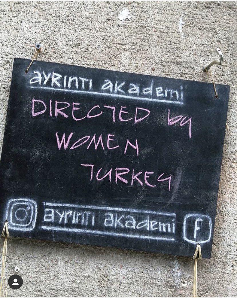 dbw_turkey's tweet photo. Genç bakış jürimiz ile buluştukk 🎉🎉🎉 
@ecekinaci 
@elypheda 
@sezenkayhan

@ayrintiakademi ‘ye teşekkür ederiz.🎊

🛑 #directedbywomenturkey2020 🛑 https://t.co/t9xecPfC6O