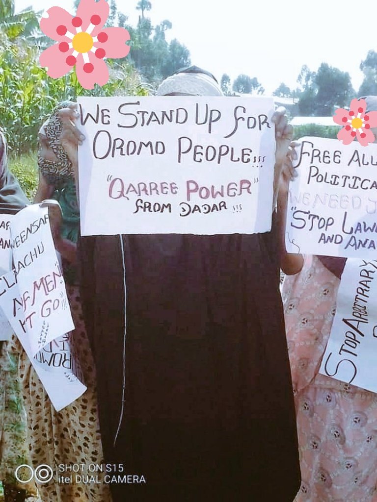 Qamaru_Musa's tweet photo. "We stand up for Oromo people."
"Ummata Oromoof dhaabbanna." Dadar, Hararge, Oromia
#OromoProtests #QarreePower https://t.co/AZABqwrUB7