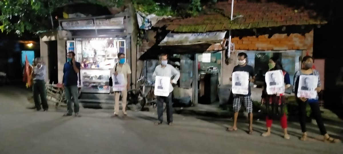 CBehala's tweet photo. আজ 5 সেপ্টেম্বর গৌরী লন্কেশের শহীদ দিবসে  CPIML কালিতলা ব্রাঞ্চের উদ্যোগে ��্বরণসভা কর্মসূচি কালিতলা মোড়ে॥বক্তব্য রাখেন CPIML নেতা কমরেড বাসুদেব বসু,মিঠিলেশ সিং, রঞ্জিত কর্মকার ও AISA বেহালা জোনাল সম্পাদক কমরেড অতনু,কমরেড সোম।পরিচালনা করেন ছাত্র কমরেড রাহুল॥

#IfWeDoNotRise https://t.co/tJNMR1E1Be