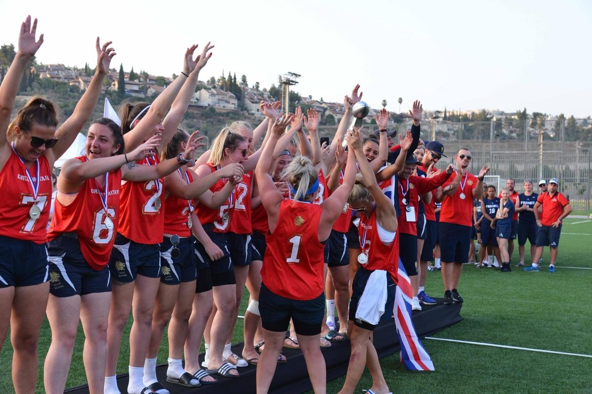 Ellie Travis tweet media