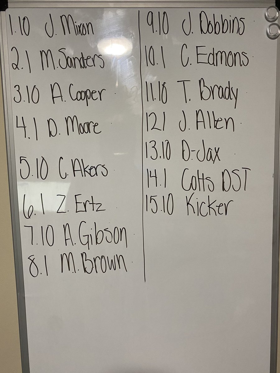 𝚃𝙸𝙼  tweet media