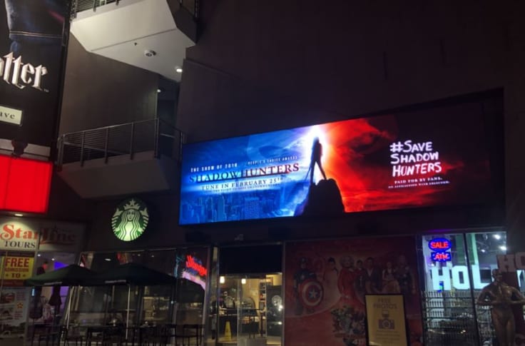 BaneBeata's tweet photo. @GlobalShadows1 NETFLIX RESPECT US 
The beautiful banner https://t.co/1GRwenGOmG