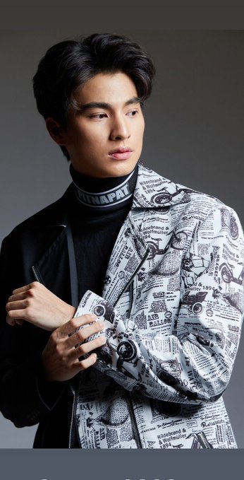Issawaree2122's tweet photo. ง่วงละ! หาวละ!มากกว่าสามหาวละ! จะเป็นหนุมานหาวเป็นดาวเป็นเดือนละ! ท้องฟ้า คงระยิบระยับแพรวพราวสวยงามน่าดู เพื่อฉลองความสำเร็จ ความยิ่งใหญ่ของนายแบบกลัฟสุดเฟี้ยว! Professionalsมากๆๆ นางฟ้าเพลียละ! ไปนอนก่อนละ แล้วจะพาน้องกลัฟไปเดินแบบต่อในฝัน! GN #PitnapatxGulfKanawut #GulfKanawut https://t.co/1qkjje6iMh
