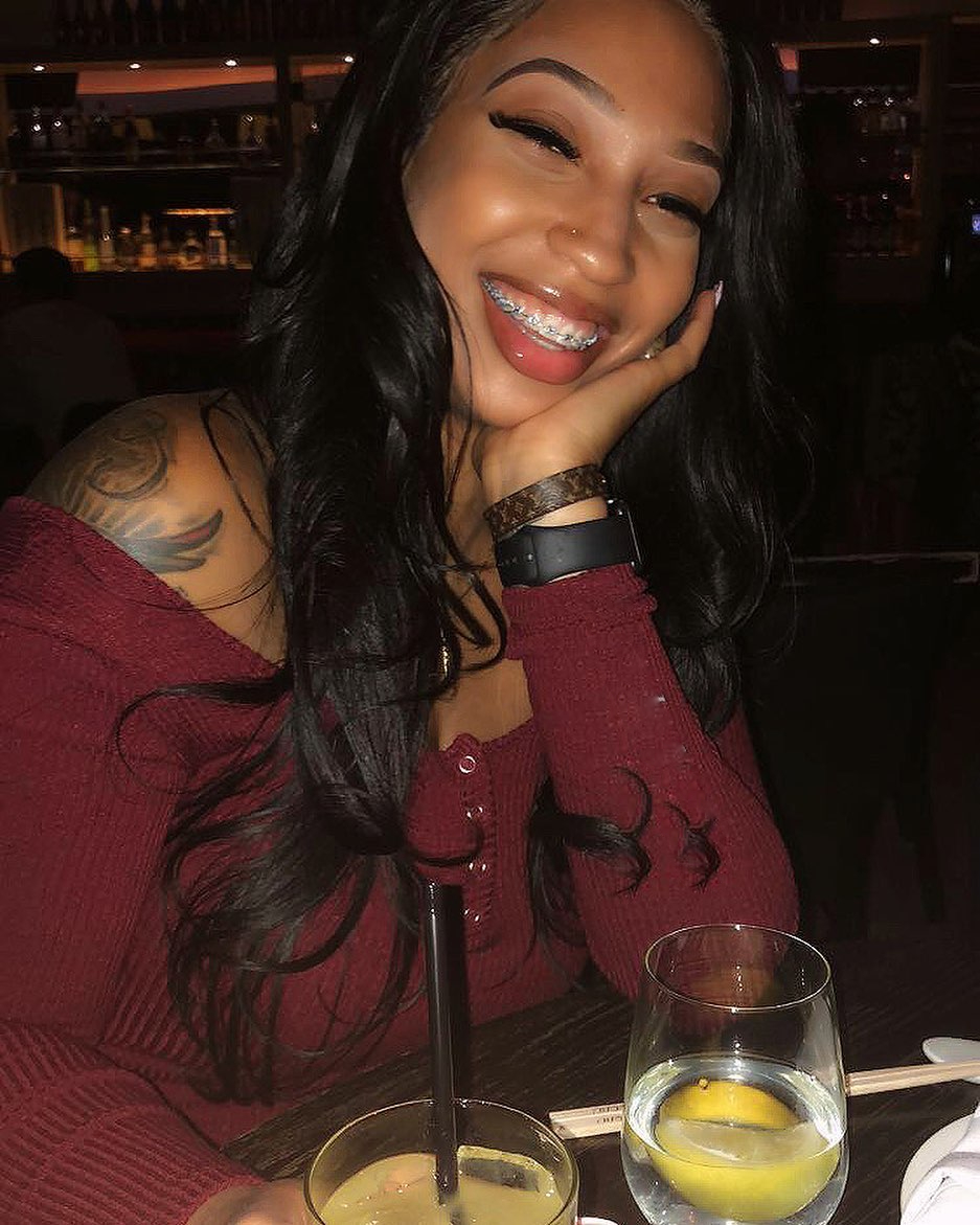Thickyy🍑 on Twitter: "Smile is my biggest asset https://t.co/In6eMmL4MW