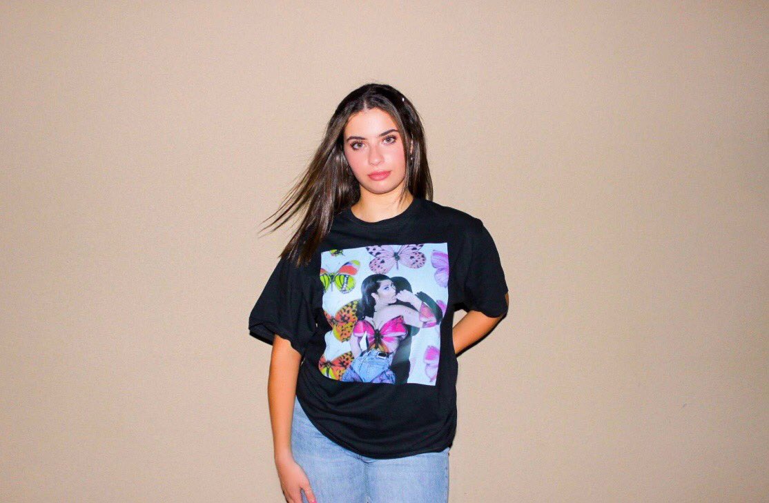 customsbyali's tweet photo. kali 🦋 https://t.co/VG9PbSSY6O