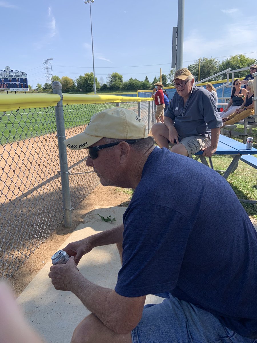 Patrick_Reusse's tweet photo. Joe Driscoll at state Class B tournament in Shakopee. The  world is making a comeback: https://t.co/nGTWdcUbDQ