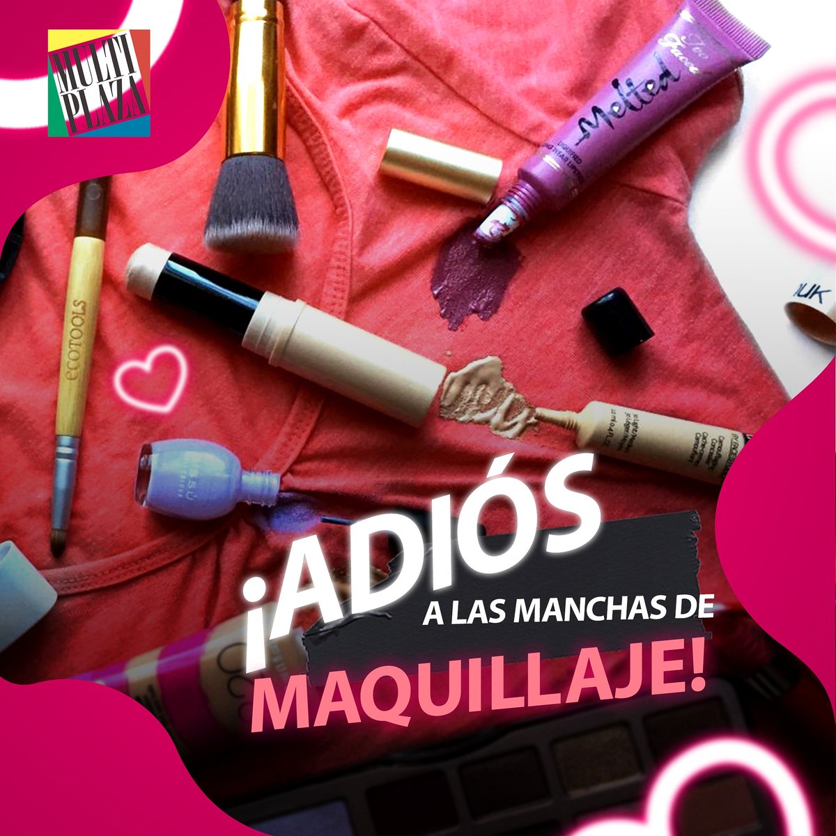 Hay un truco para eliminar las manchas de maquillaje. Solo necesitas utilizar agua oxigenada.

Para hacerlo de manera rápida y fácil, solo debes dejar remojando la prenda de ropa en agua oxigenada, durante unos 15 o 20 minutos para luego retirar y lavar correctamente.