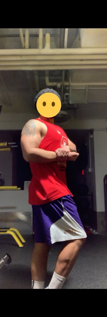 TheBigorexicOne's tweet photo. Body Dysmorphia is real smh https://t.co/We2zRDKu59