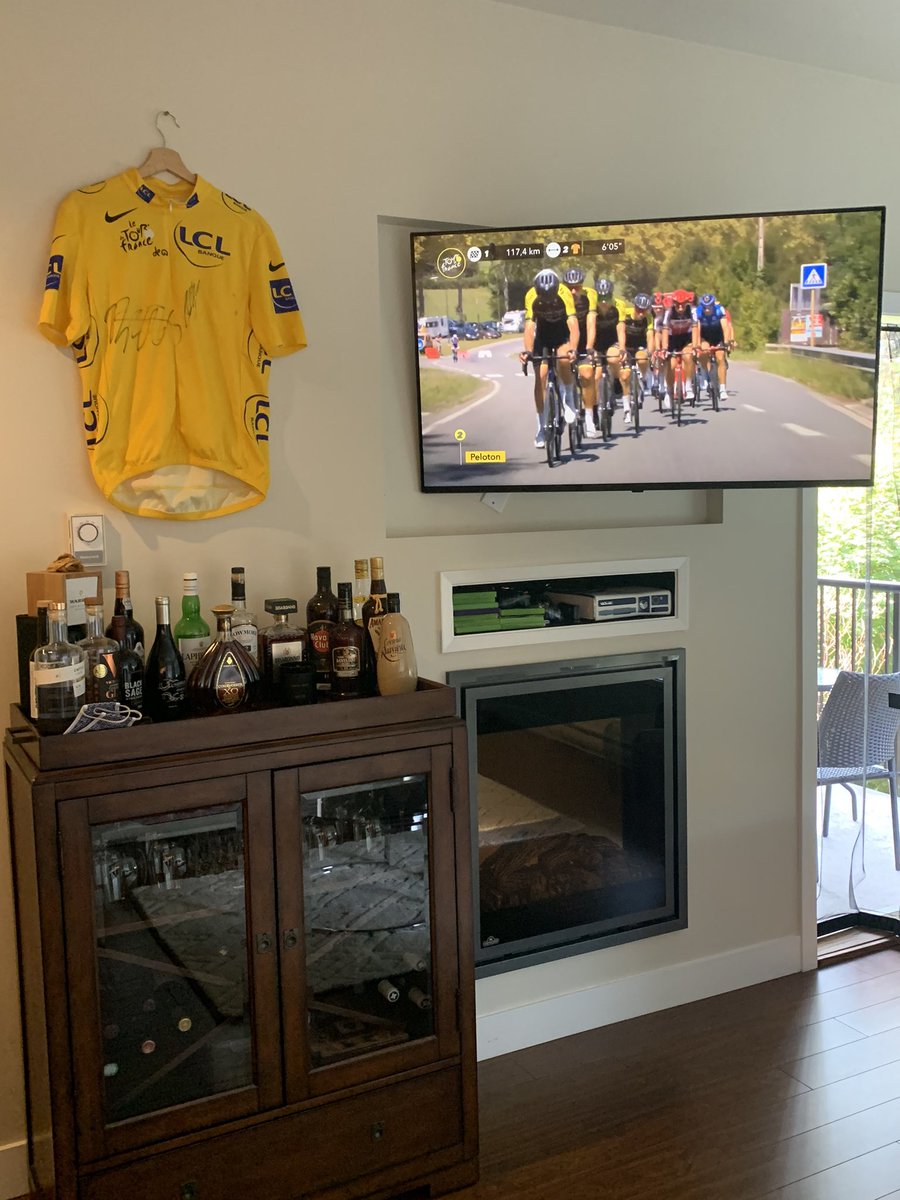 VPCPedicabs's tweet photo. @simongerrans  Vive Le Tour 2020! Great coverage this year guys! Loving it here in Victoria, BC, 🇨🇦. Got my Contador/Hesjedal/Sastre 2009 LCL signed jersey and find memories of France https://t.co/z8uVs5UTUV