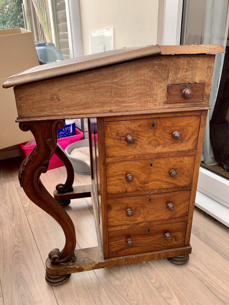 PhotoLovell's tweet photo. Davenport desk looking to be brought back to life...

https://t.co/9bevPHgYBU https://t.co/5dwfcekYrz
