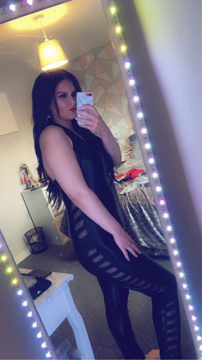 BethanyTyzack's tweet photo. games and deals tonight 😈 truth or dare £3 for 30 minutes 
13 pictures and 9 videos for £50 
pictures half price £4 for £8 videos £7 from £14 sex talk £2.50 each 5 minutes/ videos chats £35 for an hour / striptease from £7 onwards requests from £6 😈❤️.   https://t.co/vVMvpqPUsS https://t.co/52rQFites0