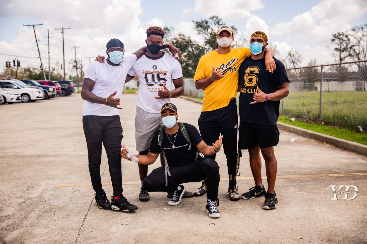 ThetaChiAlphas's tweet photo. Manly Deeds and Love For All Mankind. Disaster Recovery efforts in Lake Charles after Hurricane Laura.
#TooThrowed #ΑΦΑ https://t.co/mPTOLpdCOE