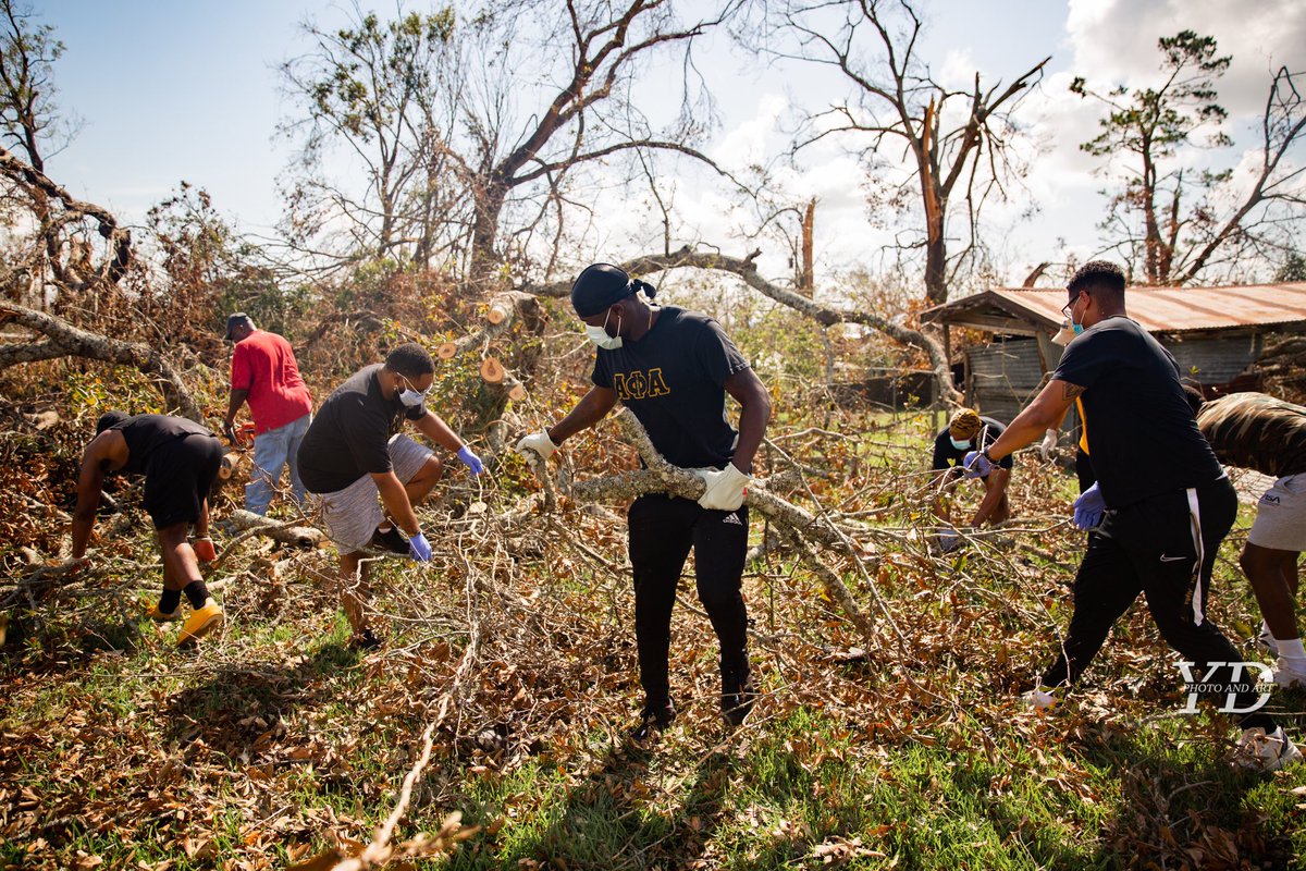 ThetaChiAlphas's tweet photo. Manly Deeds and Love For All Mankind. Disaster Recovery efforts in Lake Charles after Hurricane Laura.
#TooThrowed #ΑΦΑ https://t.co/mPTOLpdCOE