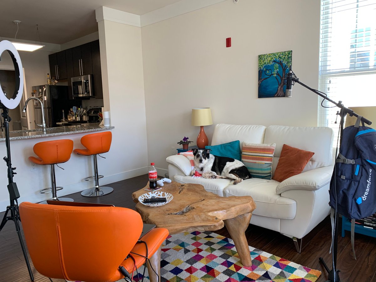 FindingTh3Beat's tweet photo. I'm trying to create my first YouTube video today! It took a bit of trial and error, but I think I have my desired setup. Now time to actually record! After my AC turns off...#VIDEOS #YouTube https://t.co/DGSBJMZ391