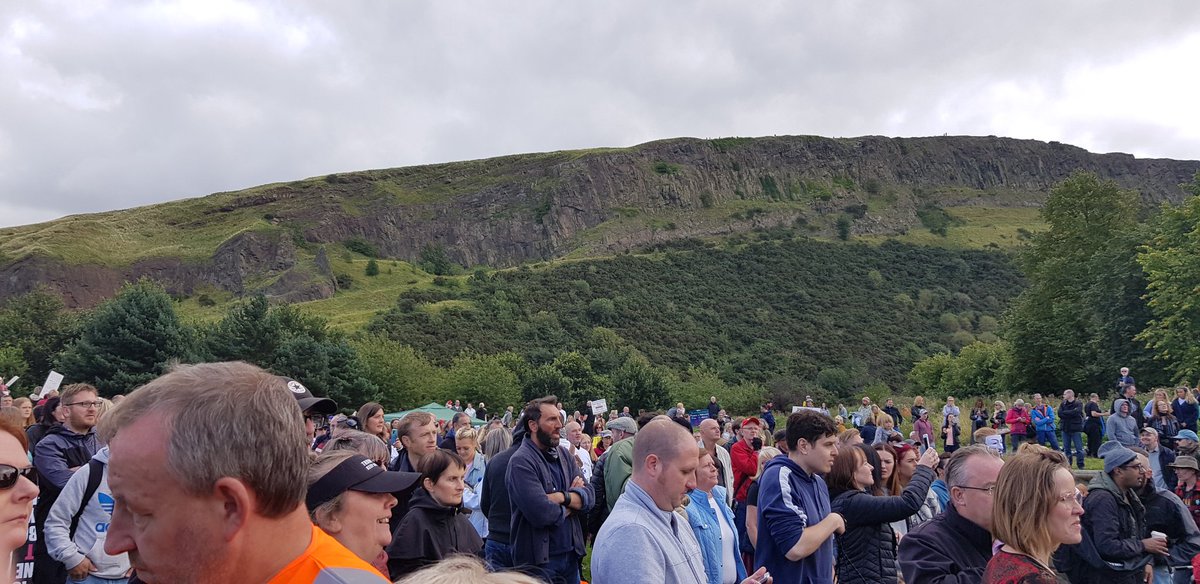 RealWayneReilly's tweet photo. #EdinburghProtest against #MandatoryMasks 
#MandatoryVaccines
#NoMoreLockDowns
#standup #Savingscotland 
@DundeeResists https://t.co/Ik8wZW4iPu