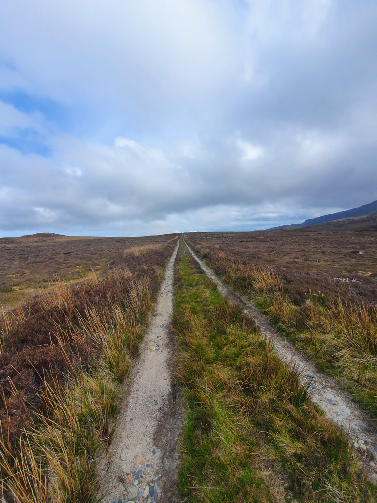 With the pubs still not business as usual it gives us all a chance to get out and explore the areas we visit. 
We will be posting a few of our favourite walks over the next few days and would love if you all shared your own pictures in the comments  💚💛