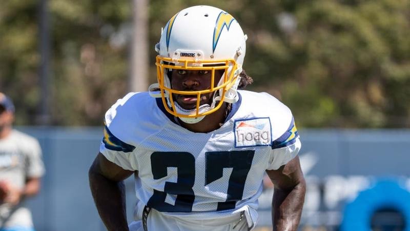 JDunk12's tweet photo. Canadian DB Tevaughn Campbell makes Los Angeles #Chargers 53-man active roster https://t.co/8wtSZyi7gX #LAChargers #NFL https://t.co/4FdVB3wrSO