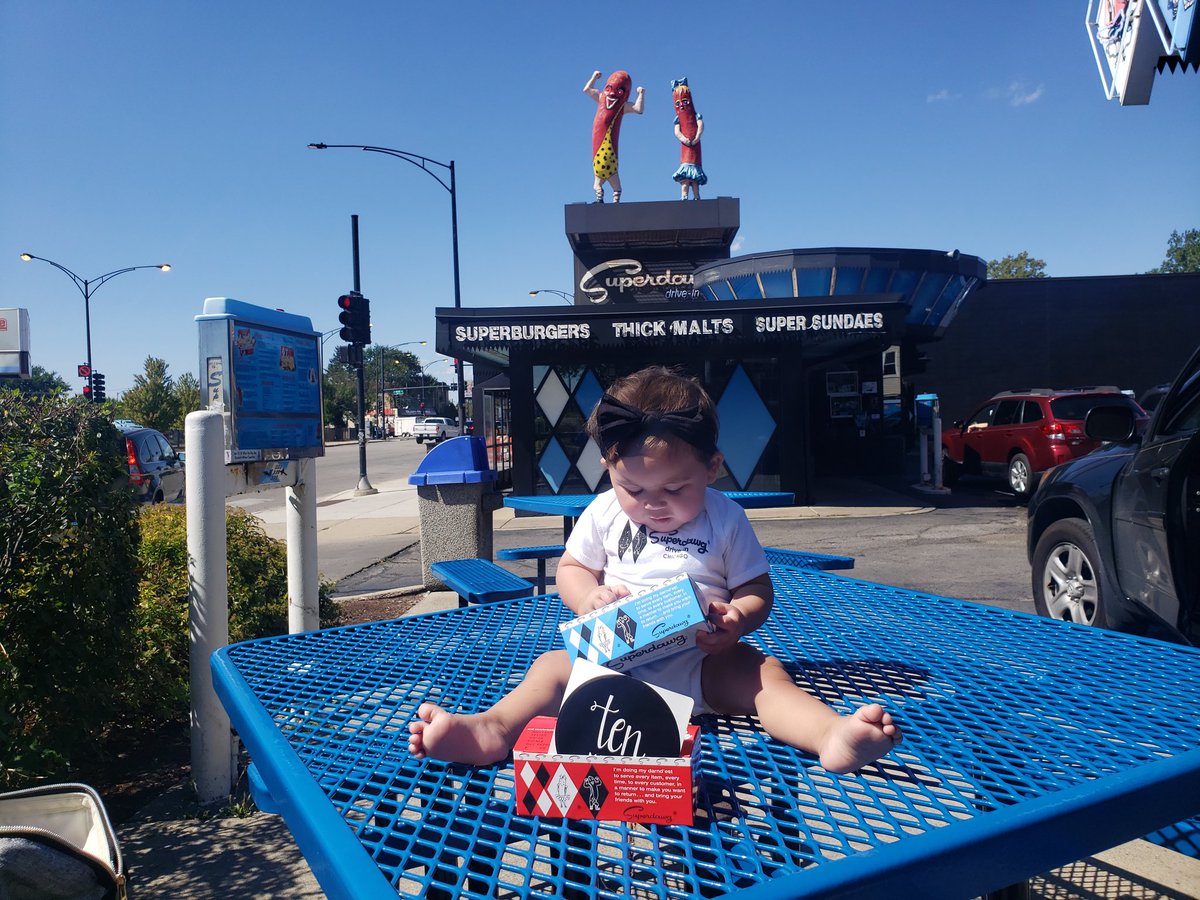 maqdaddy1's tweet photo. @Superdawg The moment she knew her parents were the real deal. Just look at that smile. She couldn't eat the hotdog yet but she loved the fries. #Grace #bestinchicago #superdawg https://t.co/kQPb4776H8