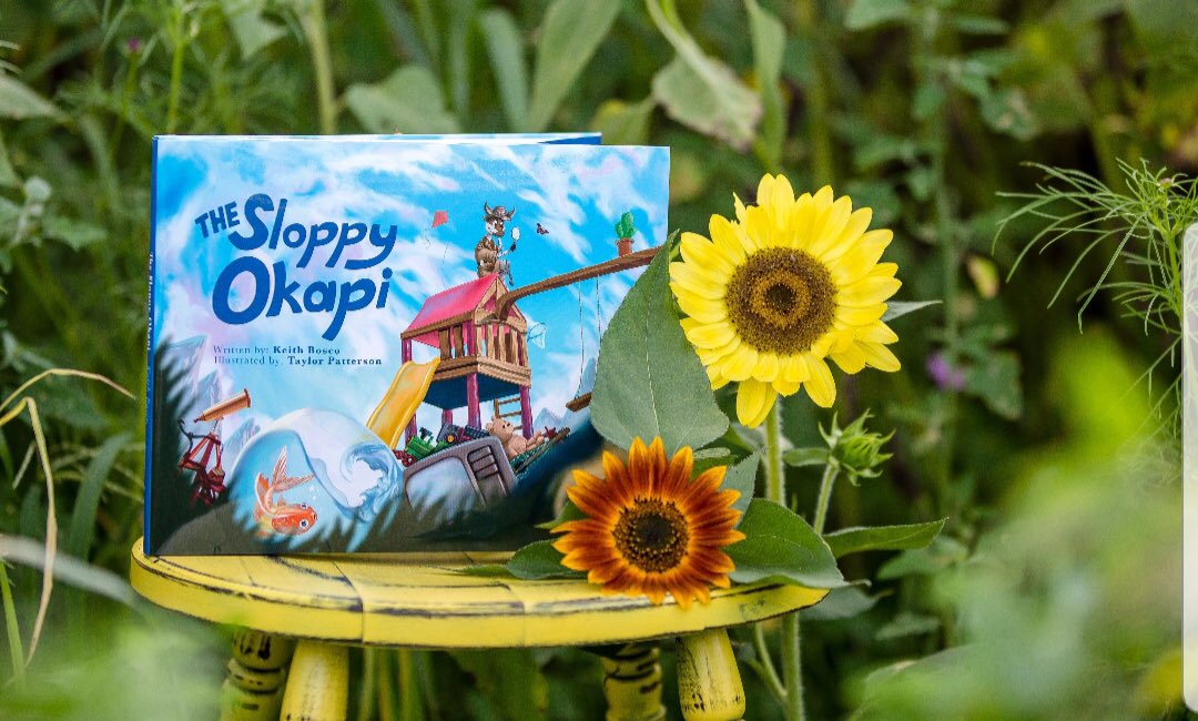 sloppyokapi's tweet photo. Like a sunflower
📖🌻

#thesloppyokapi #childrensbooks #kidlit #kidlitart #sunflower https://t.co/rdnOJDH5DG