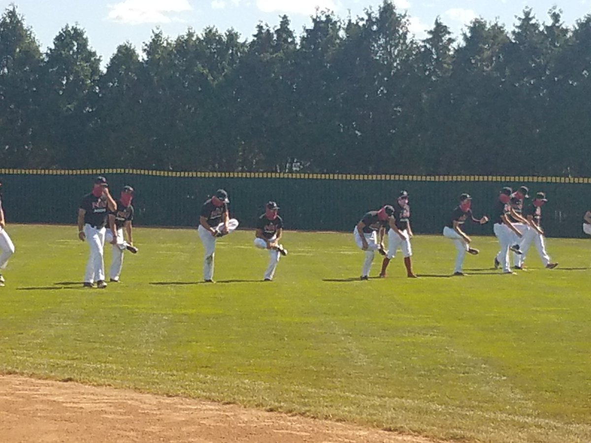 NIU_Baseball's tweet photo. #Huskieball is BACK!!!!
#DoingItRight #DoingItSafe #MaskUp https://t.co/IAy7NjEK3s