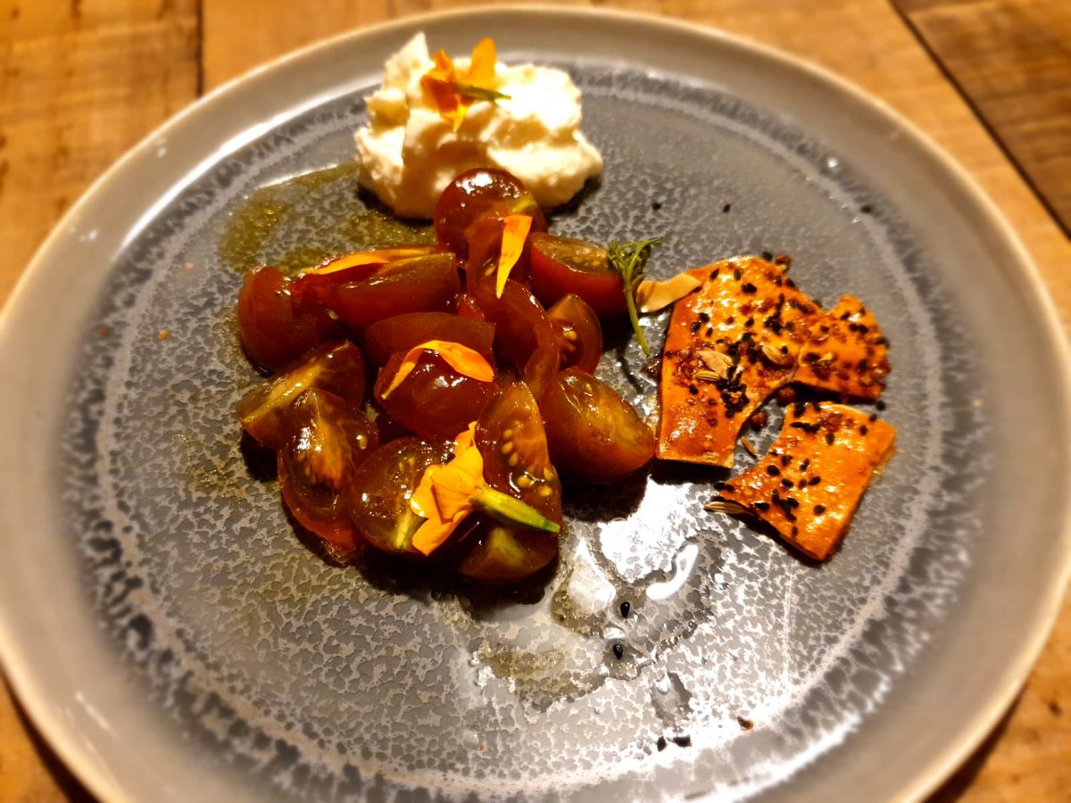 Em_Ridz's tweet photo. Another amazing meal - thank you. Hope we presented the food correctly...? @TommyBanks8 @BlkSwanOldstead https://t.co/IEyPEM6Xc7