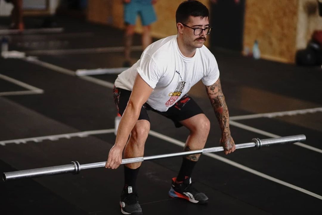 CrossFit_ESP's tweet photo. SÁBADO 200905
Deadlift 3-3-3-3-3-3-3 reps
Pon tus cargas en comentarios.
Compara con 191106.
📸 #CrossFitSitges @CrossFitCourses @CFAffiliates @CrossFit #CrossFit #CrossFitTraining #CrossFitParaTodos #CrossFitEspaña #fitness #SupportYourLocalBox #QuedateConTuBox https://t.co/0KiofXcGhv