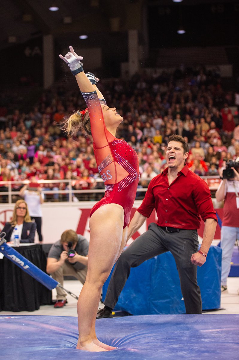 RazorbackGym tweet picture