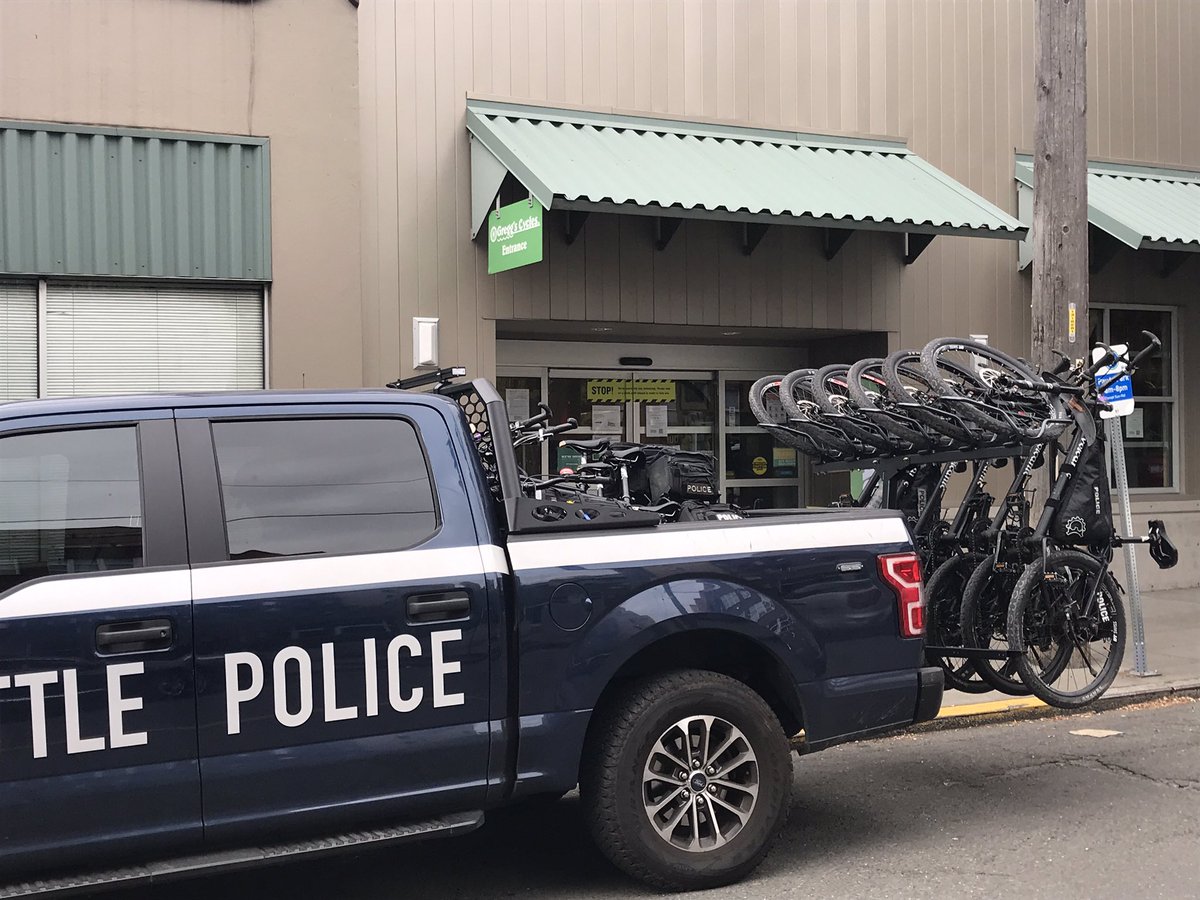 GlenBikes's tweet photo. @greggscycle Green Lake you are one of my awesome n’hood cycle shops. One of ur awesom womxn employee’s helped my daughter buy last 3 bikes.

If you service SPD bikes, please don’t. They use these bikes violently as weapons against peaceful citizens/protestors, myself included. https://t.co/GWbhitTYLr