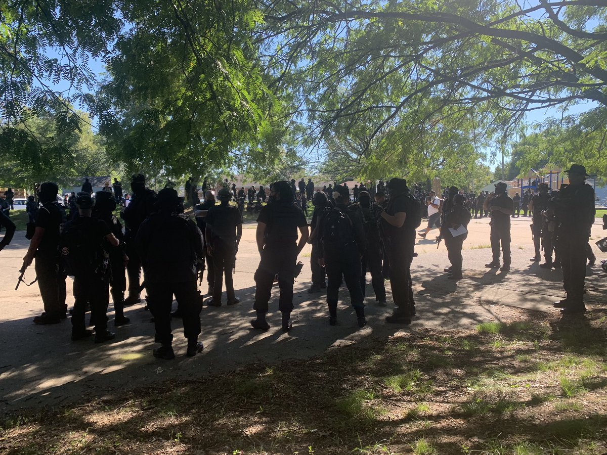 Group still moving through line for a weapons check. I’ve seen Grandmaster Jay a few times on the megaphone telling people to unload their guns for the check.  @WDRBNews