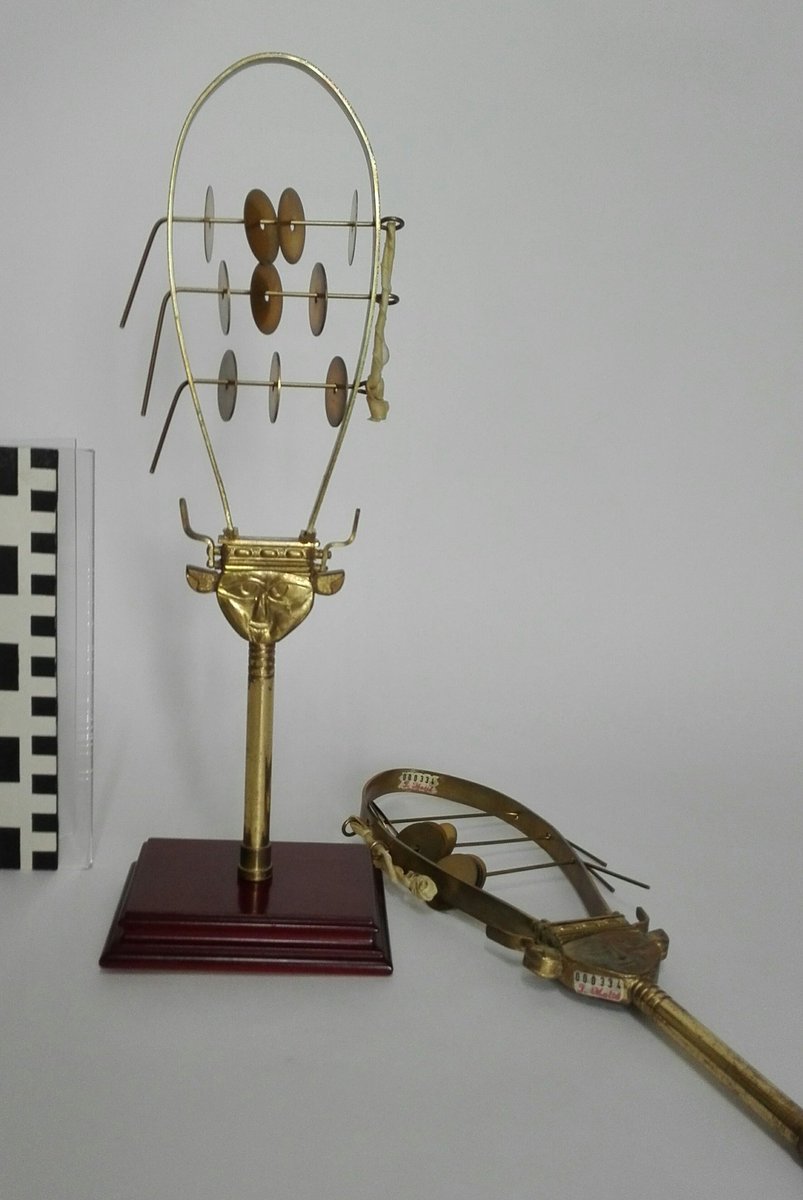 PepeMolt's tweet photo. #Sistro #Hathórico.
#Idiófono agitado o sacudido. #Egipto Antiguo, circa 850 a.n.e.
#Shaken #idiophone. Ancient #Egypt, c. 850 B. C.
Constructor/Maker: #PepeMoltó
Fuente de la primera imagen: https://t.co/TXrrFn3Nly https://t.co/m8Jr5CeW6w