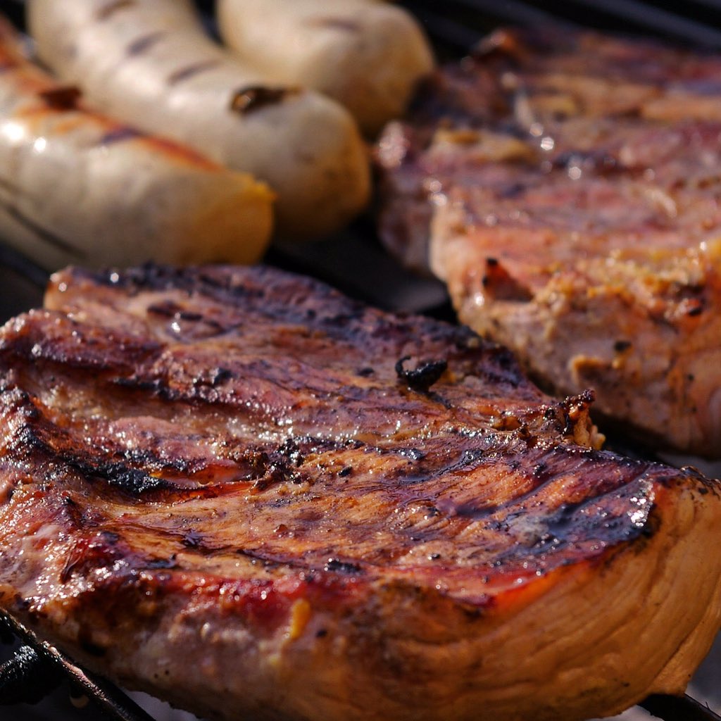 We hope everyone’s enjoying some great barbecue 🥩 this Labor Day weekend! Stay safe! 
#laborday #labordayweekend #foodtrucks #foodtrucksforsale #foodtruckforsale #barbecue  #weekend #weekendvibes #foodtruck #foodie