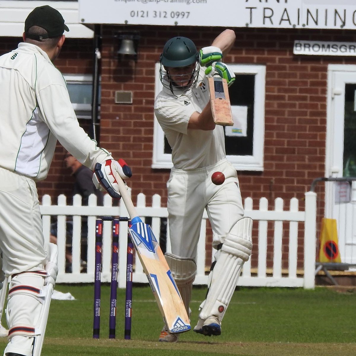 NeilDuggan80's tweet photo. Quick fire 70 from Gussy this afternoon (Dusty working) in an away win at Bromsgrove. #biffit https://t.co/6UhxezPer7