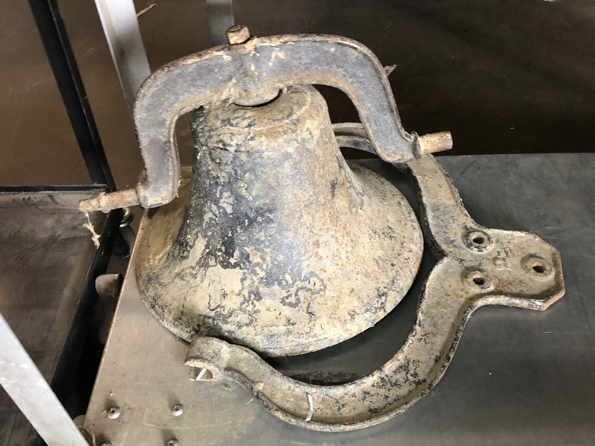 CollinsAuction tweet picture