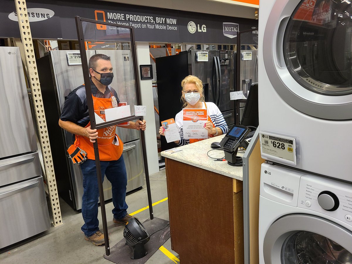 SchererPhillip's tweet photo. Phenomenal job by Kathy and Roger crushing HDPP attach rates in the 1st half!!! #3019rocks. @JamesD3019 @ShowMeShawnD196 @3006Chandra @russ_brinkman @Melissa_DHRM196 https://t.co/haR5WUrDcB