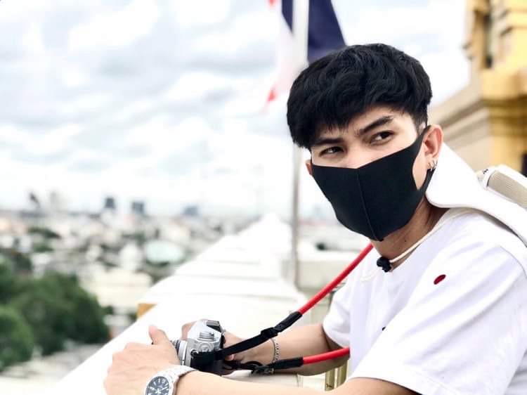 Phupha072's tweet photo. เหมือนว่าฉันไม่เสียใจ กับทุกสิ่งที่เสียไป
หรือต้องอยู่คนเดียวไปจนวันตาย...

📷🎶⛰
#เที่ยวไทย #แบกเป้เที่ยวคนเดียว #คนเดียว  #เที่ยวคนเดียว #กรุงเทพ #แคปชั่นโดนๆ #คําคมความรู้สึก https://t.co/uk0y5BtAFg