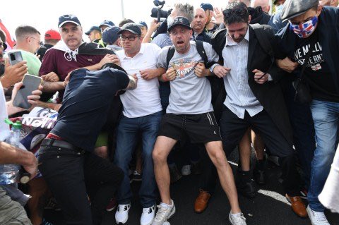 Na51ma's tweet photo. Imagine being this pathetic &amp; racist that you would have no empathy for those risking death to flee war/genocide etc that you’d go and protest?! Oh well now you have your face all over the internet try explaining that to the colleagues, boss &amp; neighbours. #DoverProtest  #Dover https://t.co/ihBp0JPaXN