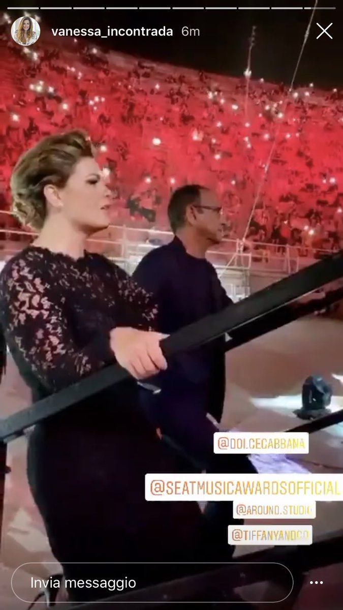 CamillaBiondini's tweet photo. #Vanessaincontrada che canta #farumore #diodato https://t.co/De09cFddw0