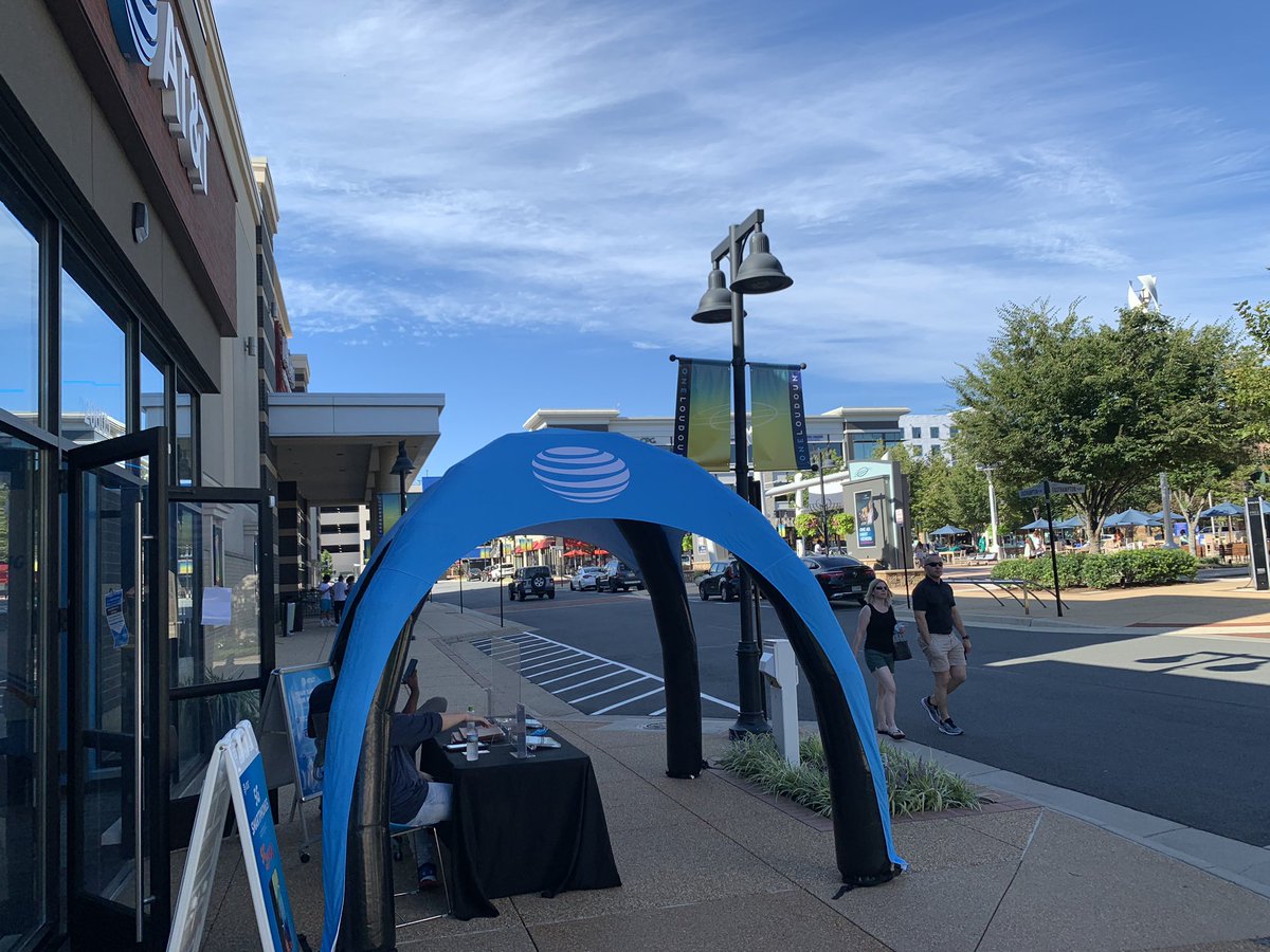 One Loudoun outdoor event it’s beautiful day let’s get these results!! <a href="/JanowskiLauryn/">Lauryn Janowski</a> <a href="/DaleB1/">Dale S. Brown</a> @MASWreckingCrew <a href="/404girl/">Betsy Francis</a> #streetTALK #MWC