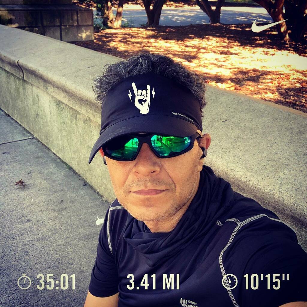 JavierPotes's tweet photo. Getting my final runs in before foot surgery next week. #thepotesfamily https://t.co/3QCeFTIN7F