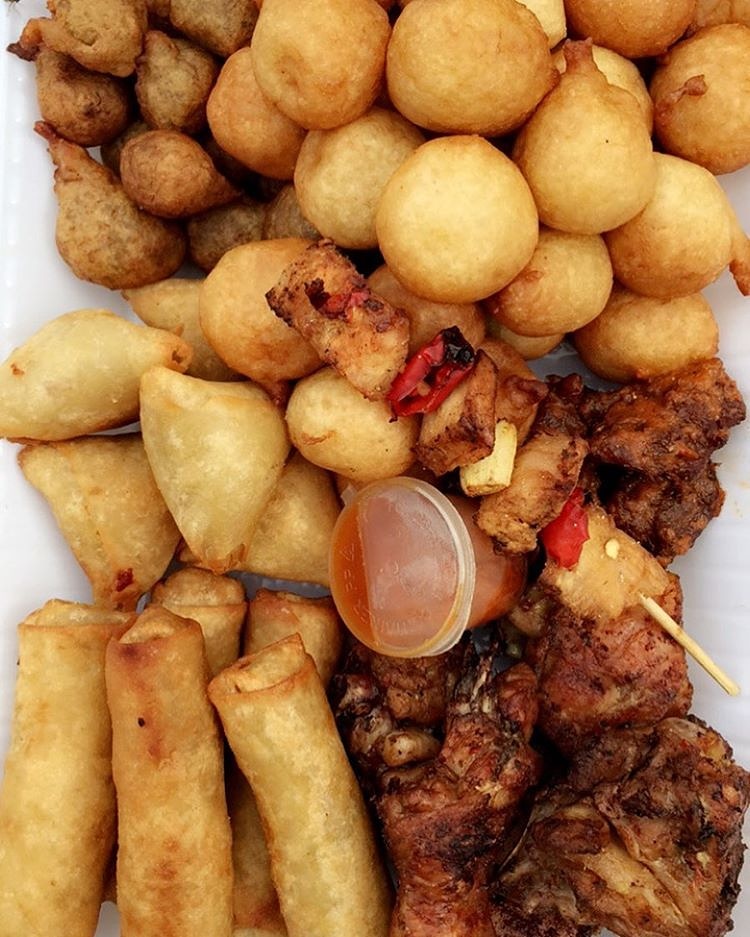 Do you like chicken kebab ??
.
I so much love chicken 🐓 
.
.
.
.
.
.
.
#smallchopsvendor #smallchopsinlagos #owanbevendor #owanbevendors #foodie #africanfood #africanfoodyummy #nigeriancuisine #nigerianfood #nigerianfoodie #lagosfoodie #weloveng #naijamagazine #lagosvendor