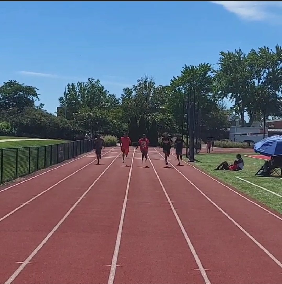 CharlesCtyElite's tweet photo. Great job allll around today!! Way to work!!
#EricWedge🏀
#JaniyahBenain💨
#DeMarioMitchell🏈💨
#MicahRichardson🏀💨
#CalebStewartMason🏈💨
#DariusHarrell🏈💨
#AndrewNewman🏈💨
#BrandonNewman🏈💨
#KelisMilburn💨
#JalenWalker🏈
#SanaiHaythe💨
#CharlesCountyEliteProducts💙💛 https://t.co/22xs6r1oon