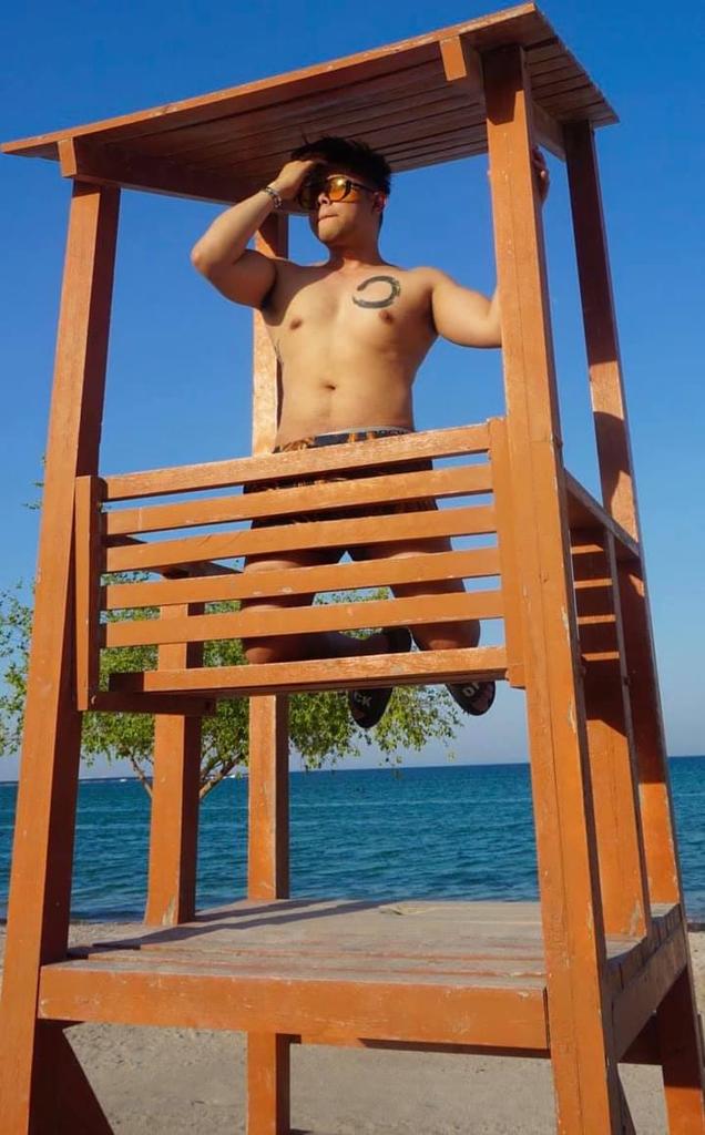 လြမ္းတယ္​😢
ငါတ္ို႔ဖုန္​း​ေျပာ​ေနၾက အခ်ိန္​ေလးေတြ
စာပုိ႔ေနၾက အခ်ိန္ေလးေတြ
ပုိးစုိးပက္စက္ မင္းကုိလြမ္းတယ္😴
ထပ္ေျပာမယ္ ငါအရမ္းလြမ္းတယ္💔