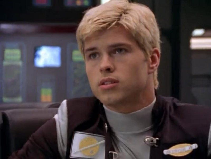 Happy birthday to Justin Nimmo, the silver space ranger who I always thought of as a brad pitt lookalike  