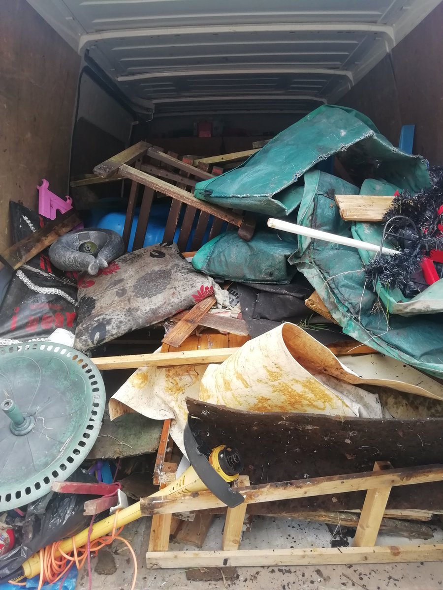 VeteransCic's tweet photo. Today veterans community force Halton CIC &amp; Runcorn veterans &amp; Widnes veterans volunteers completed a 2 day rubbish community clearance job..well done lads#Riverside#Haltonccg#Halton bc#kndred#haktonchildrenscebtre#fit4safetyhalton https://t.co/H480G72ymo