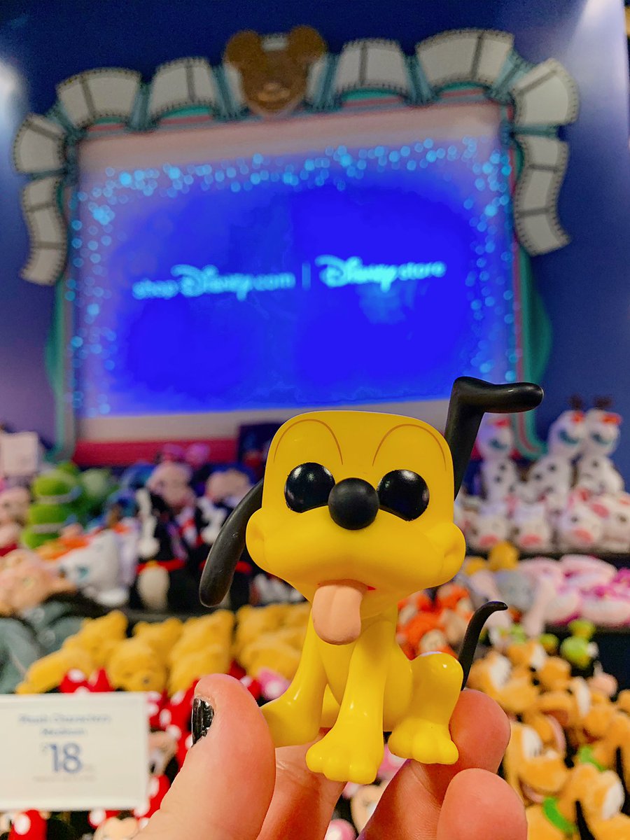 SICK0FMARSH's tweet photo. Happy 90th Birthday Pluto!
🎉
I took him with me on my trip to my local Disney Store today!
💚
🐾
💛
@funko @shopdisney @DisneyAnimation @disney #Pluto90 #HappyBirthdayPluto https://t.co/KU7iec07ui