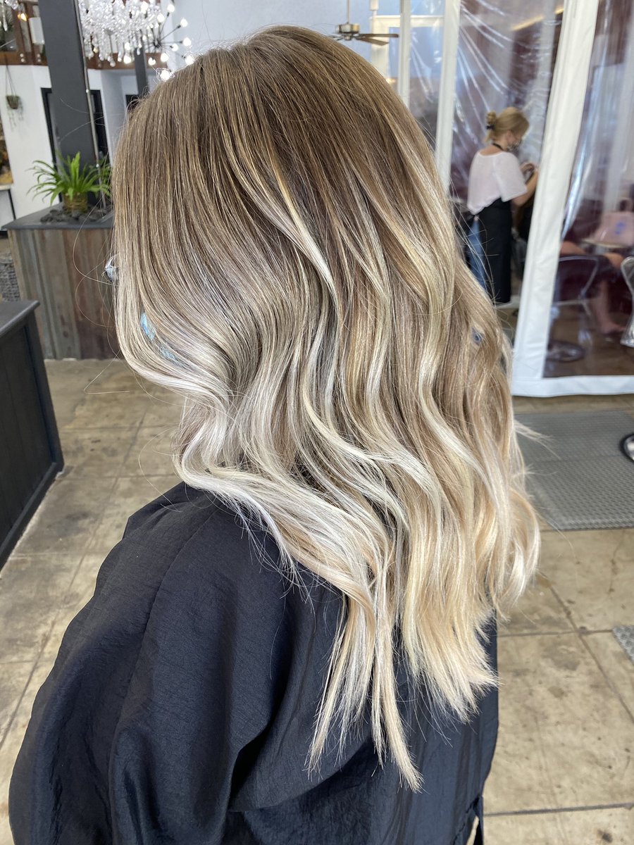 MsReapathy's tweet photo. New hair. 💕 https://t.co/ulYXYsiGHo